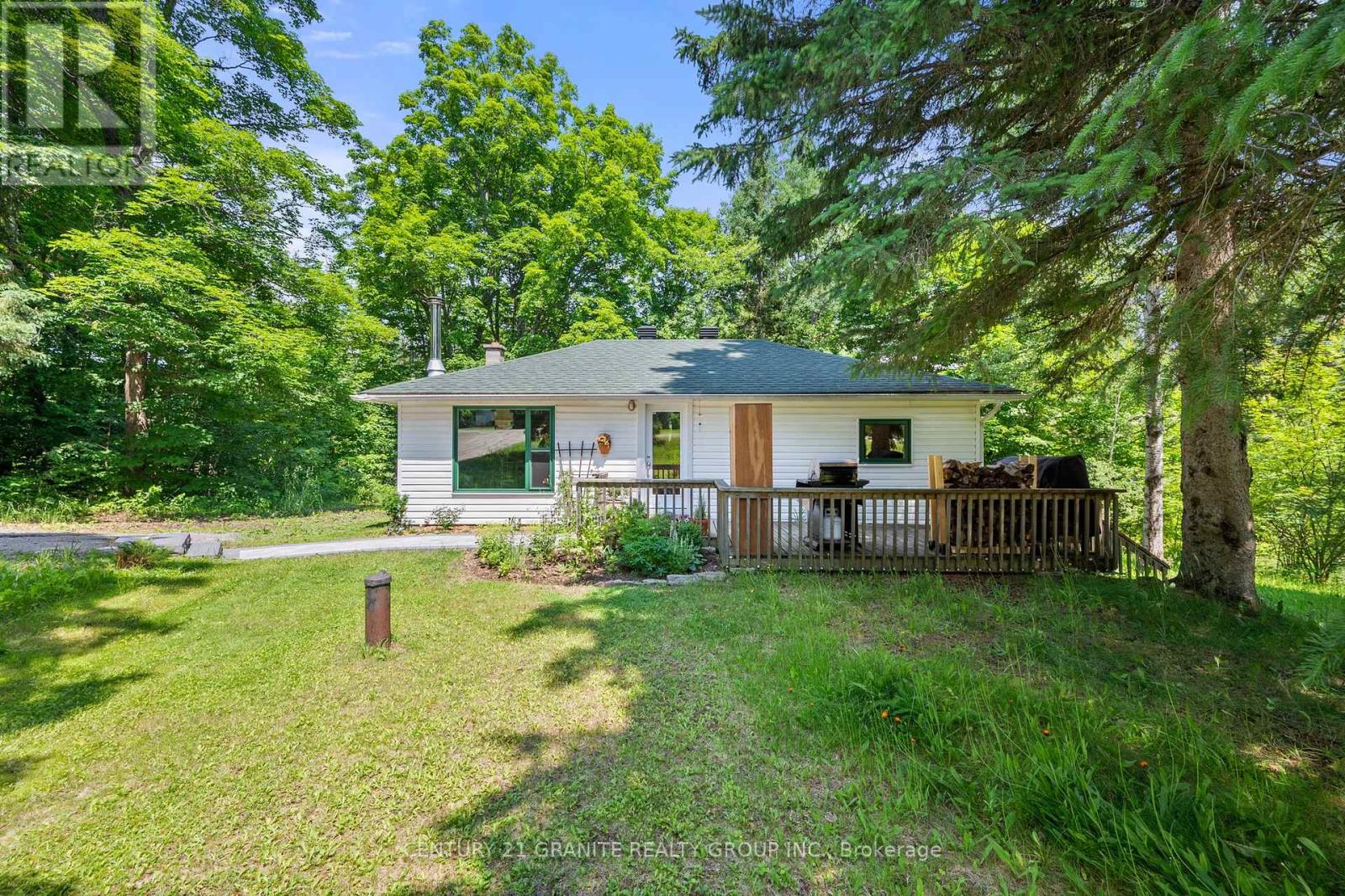 33225 Hwy 62 Highway, Hastings Highlands (Wicklow Ward), Ontario  K0L 2S0 - Photo 1 - X12362877