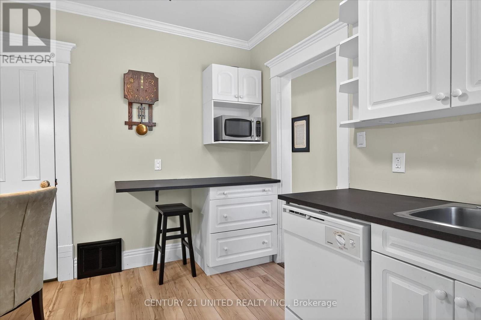 313 Park Street N, Peterborough (Town Ward 3), Ontario  K9J 3W6 - Photo 27 - X12362901