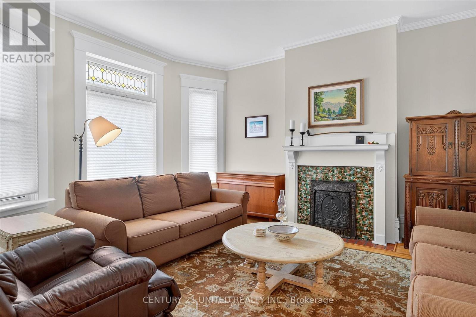 313 Park Street N, Peterborough (Town Ward 3), Ontario  K9J 3W6 - Photo 5 - X12362901