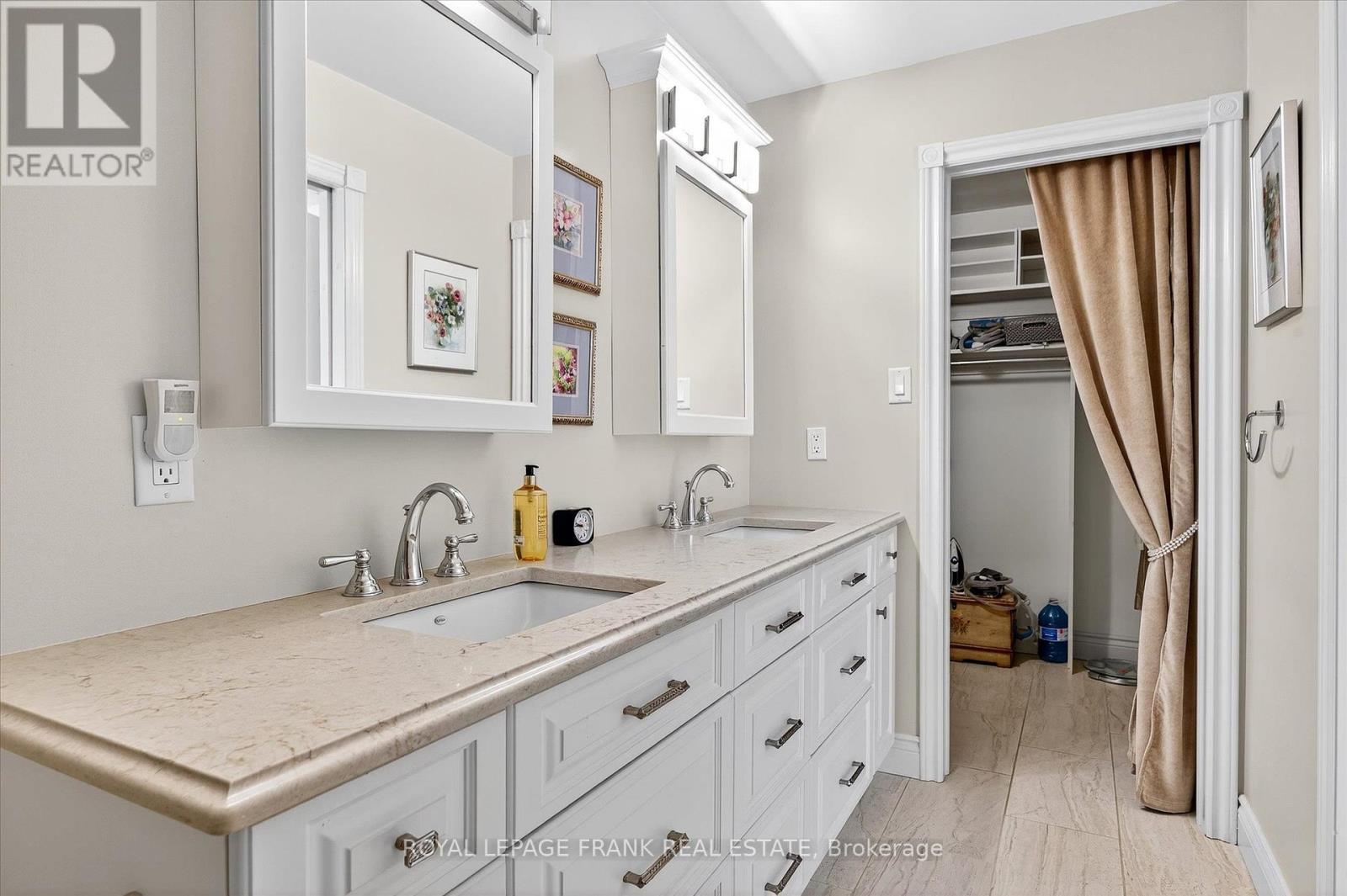 1162 Summit Drive, Peterborough West (Central), Ontario  K9J 8A7 - Photo 22 - X12362946