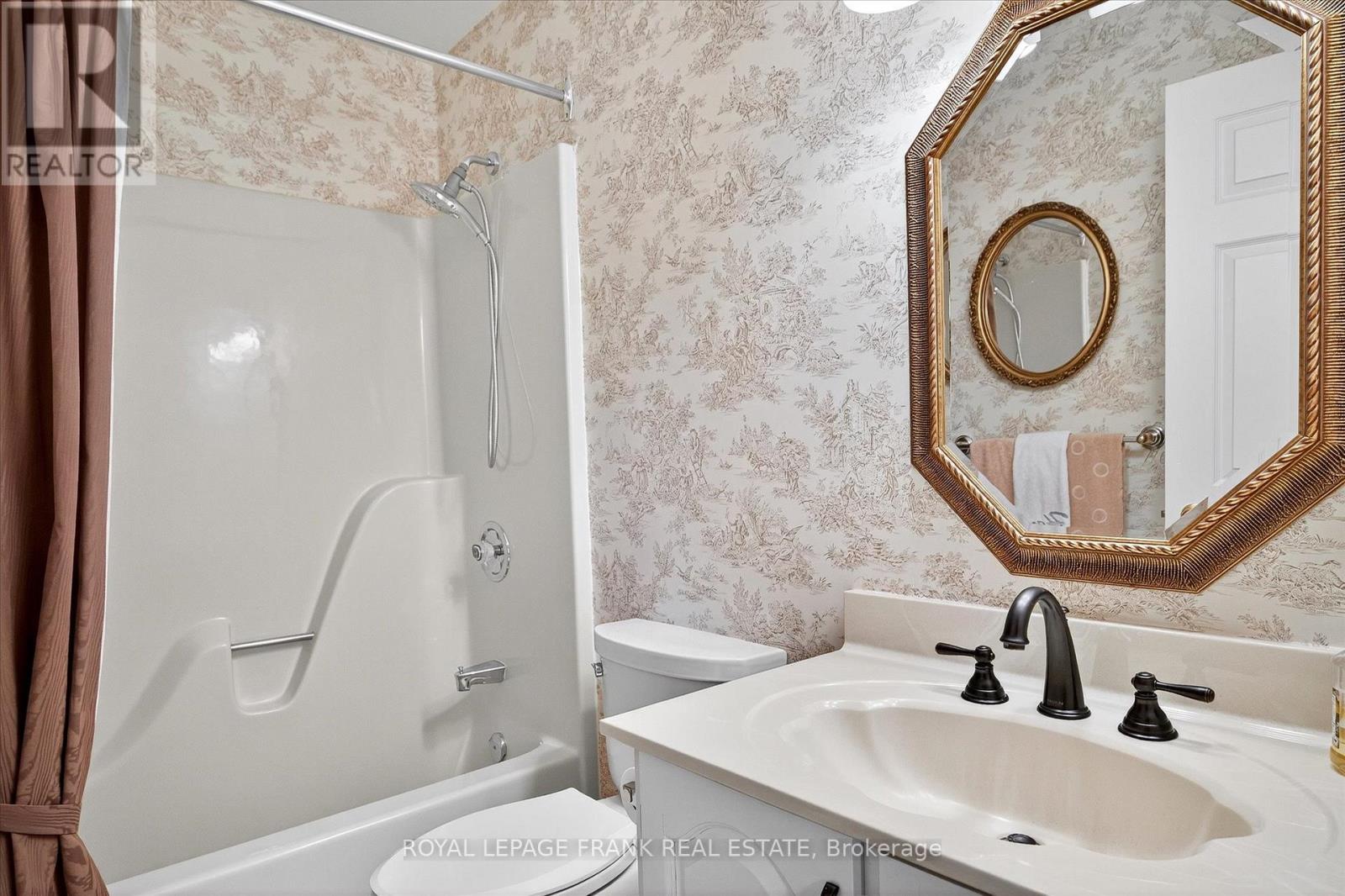 1162 Summit Drive, Peterborough West (Central), Ontario  K9J 8A7 - Photo 25 - X12362946