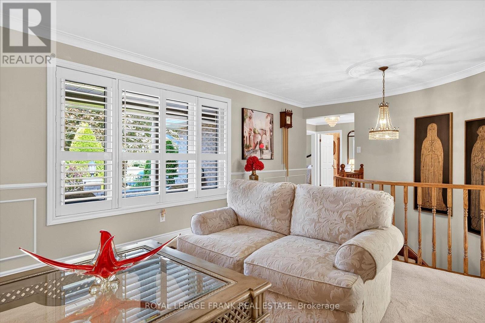 1162 Summit Drive, Peterborough West (Central), Ontario  K9J 8A7 - Photo 5 - X12362946