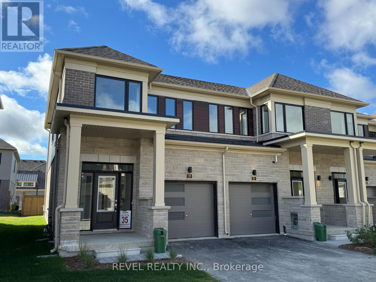 38 Hickey Lane, Kawartha Lakes (Lindsay), Ontario  K9V 1T9 - Photo 12 - X12363503