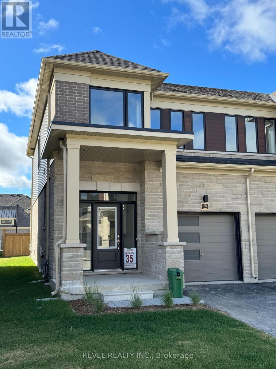 38 Hickey Lane, Kawartha Lakes (Lindsay), Ontario  K9V 1T9 - Photo 4 - X12363503