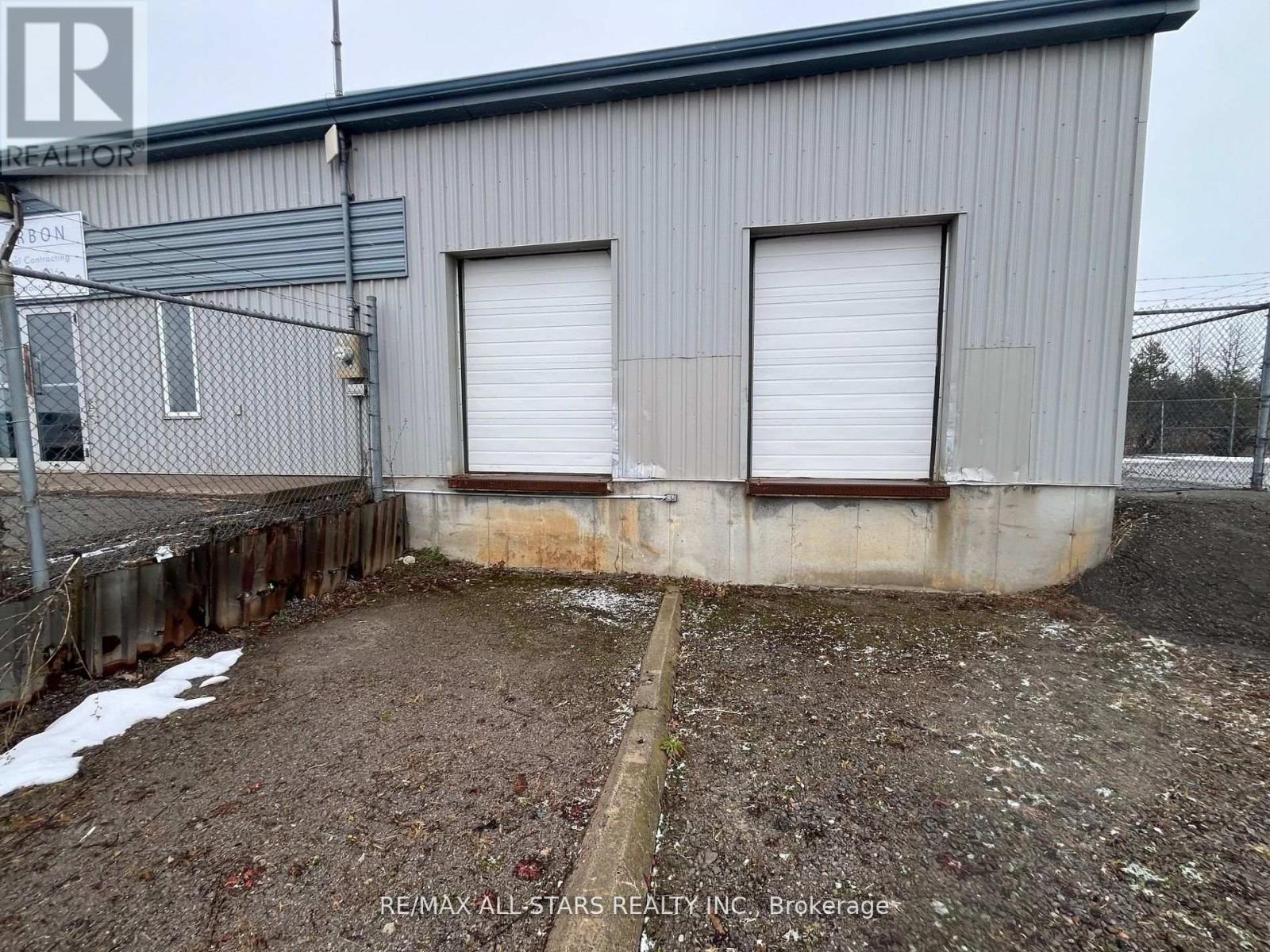 9 Callaghan's Road, Kawartha Lakes (Ops), Ontario  K9V 4R4 - Photo 11 - X12363949