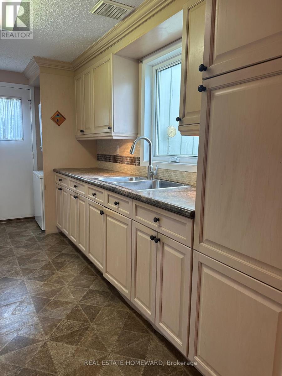 14 Heritage Lane, Clarington (Newcastle), Ontario  L1B 1A3 - Photo 21 - E12363957