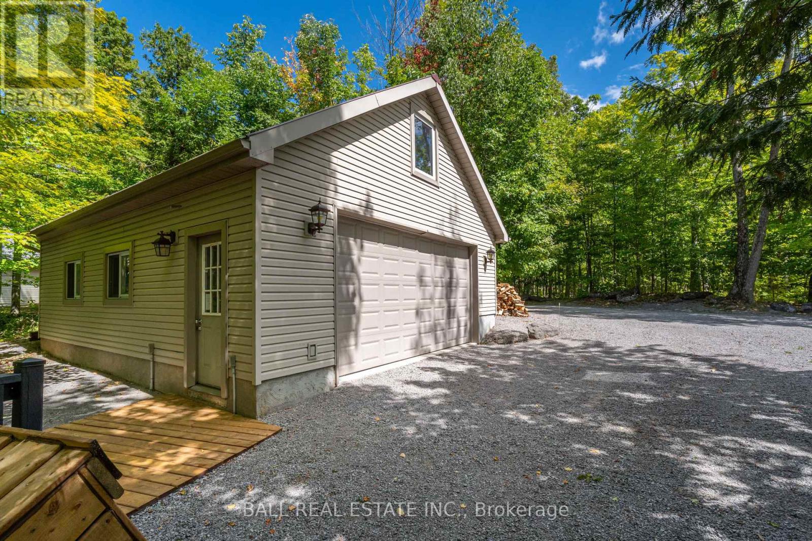 27 Maplewood Court, Trent Lakes, Ontario  K0L 1J0 - Photo 35 - X12362854