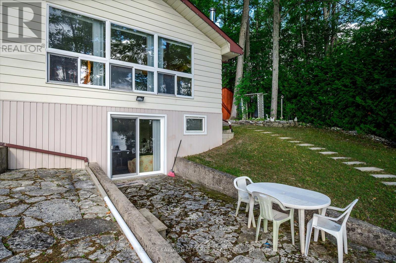 1999 White Lake Rd W Road S, Douro-Dummer, Ontario  K0L 2H0 - Photo 41 - X12364202