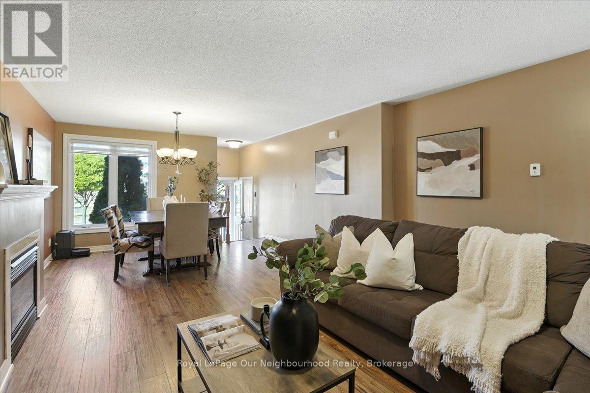 67 Harmer Drive, Clarington (Newcastle), Ontario  L1B 1P7 - Photo 5 - E12364413