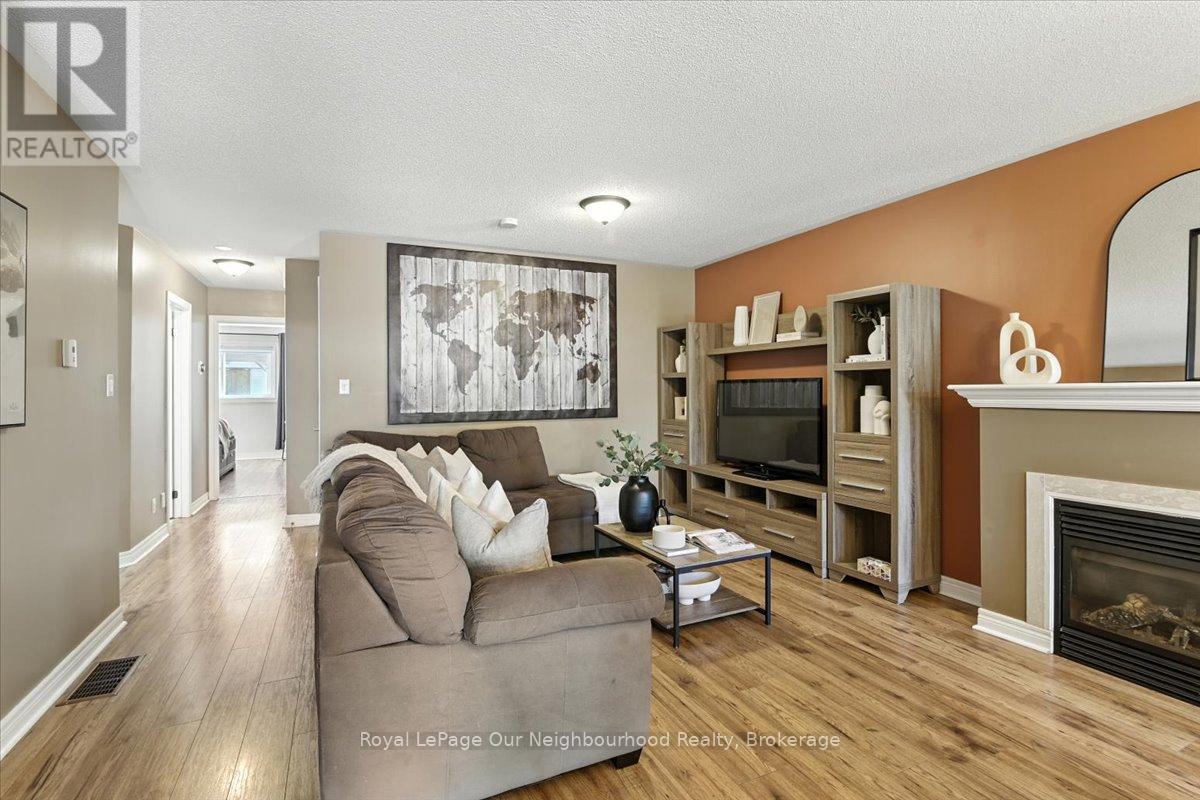 67 Harmer Drive, Clarington (Newcastle), Ontario  L1B 1P7 - Photo 8 - E12364413