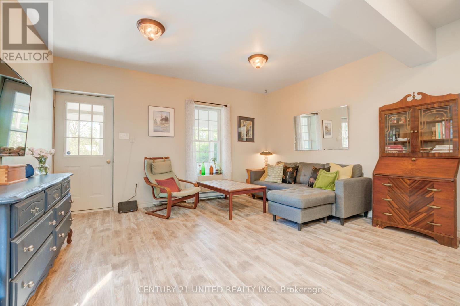 39 Raglan Street S, Trent Hills (Campbellford), Ontario  K0L 1L0 - Photo 10 - X12364457