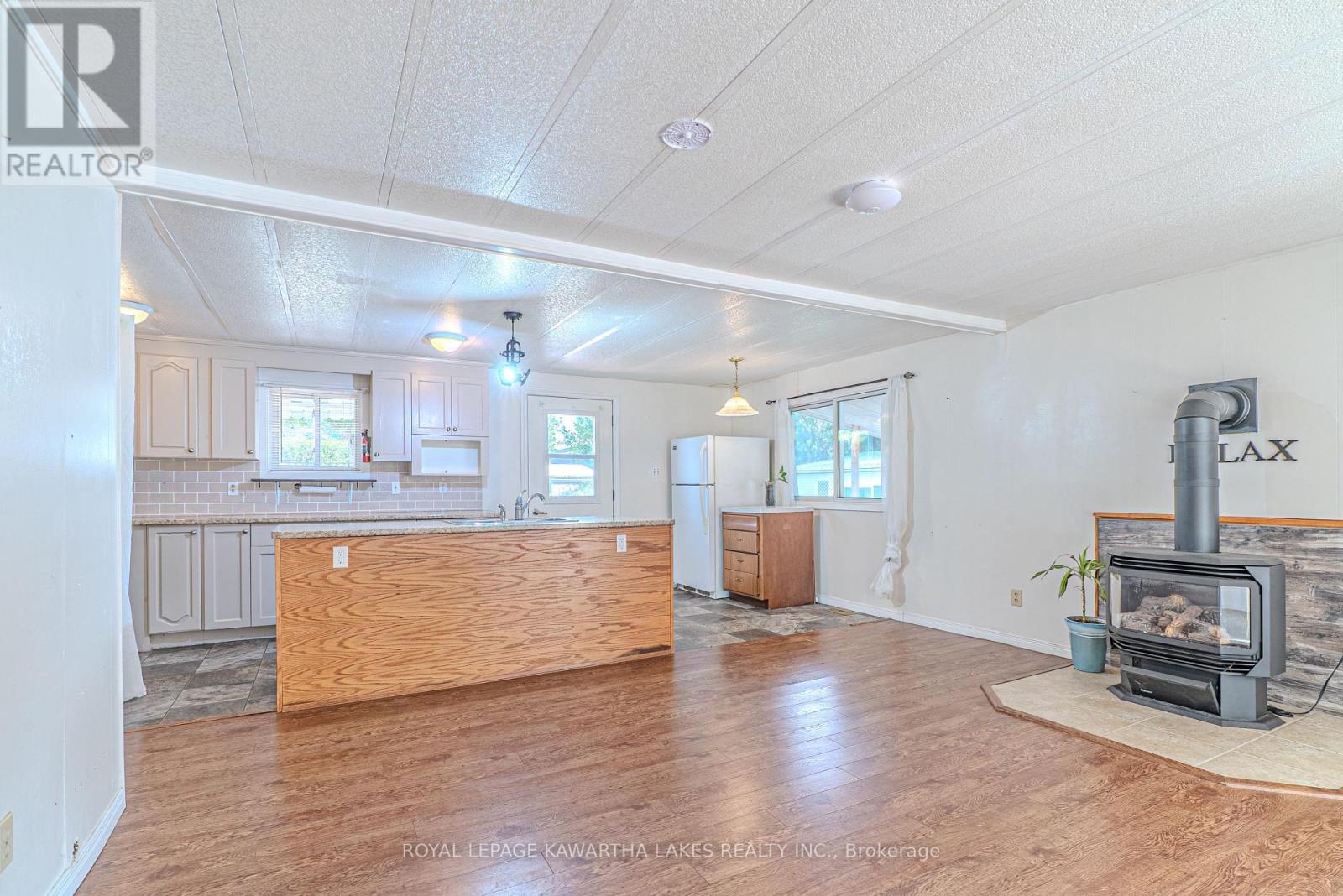 29 Macal Drive, Kawartha Lakes (Lindsay), Ontario  K9V 0H5 - Photo 10 - X12364492