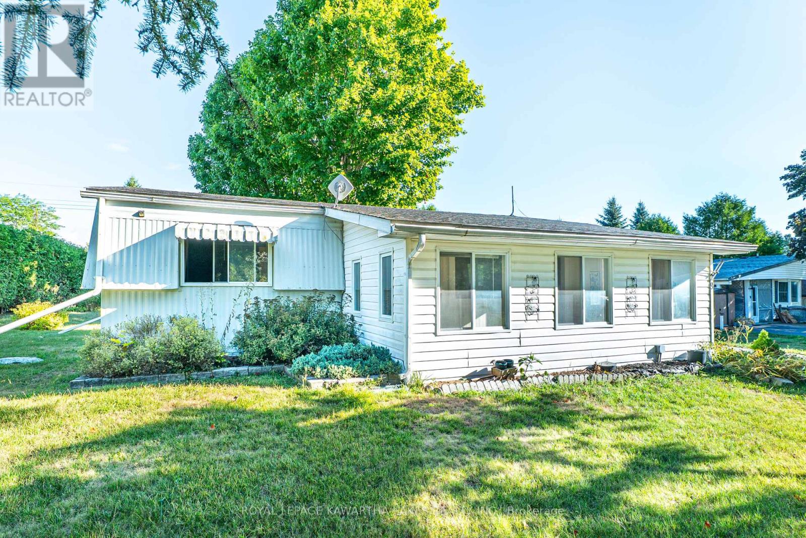 29 Macal Drive, Kawartha Lakes (Lindsay), Ontario  K9V 0H5 - Photo 6 - X12364492