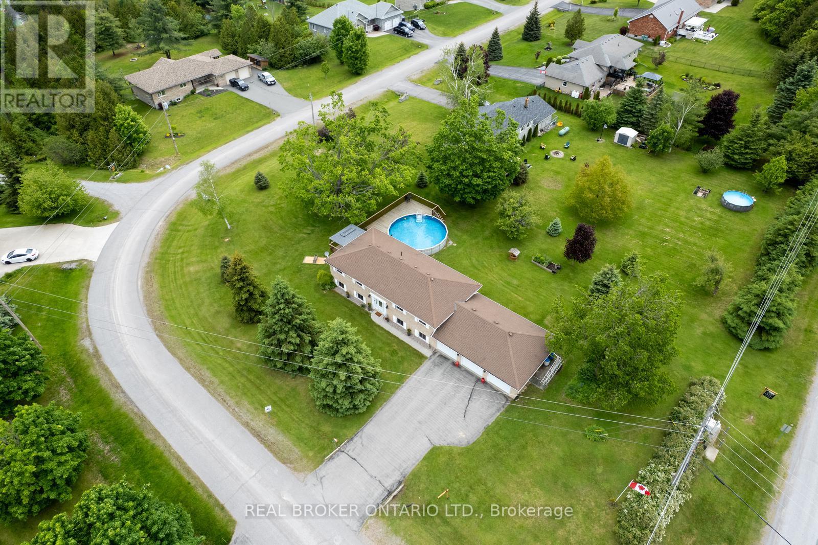 1743 Barton Drive, Selwyn, Ontario  K0L 2H0 - Photo 1 - X12364683