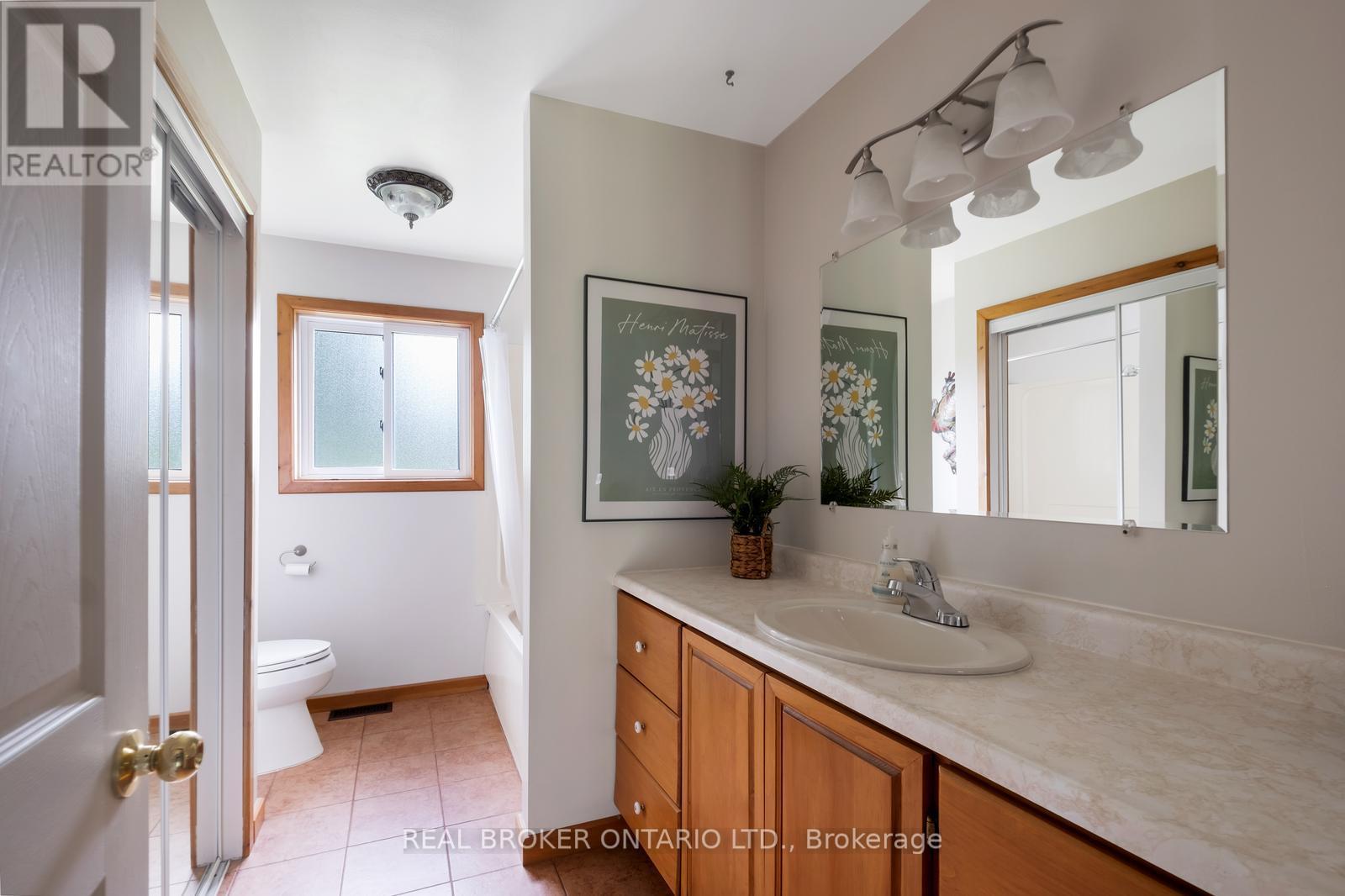 1743 Barton Drive, Selwyn, Ontario  K0L 2H0 - Photo 20 - X12364683