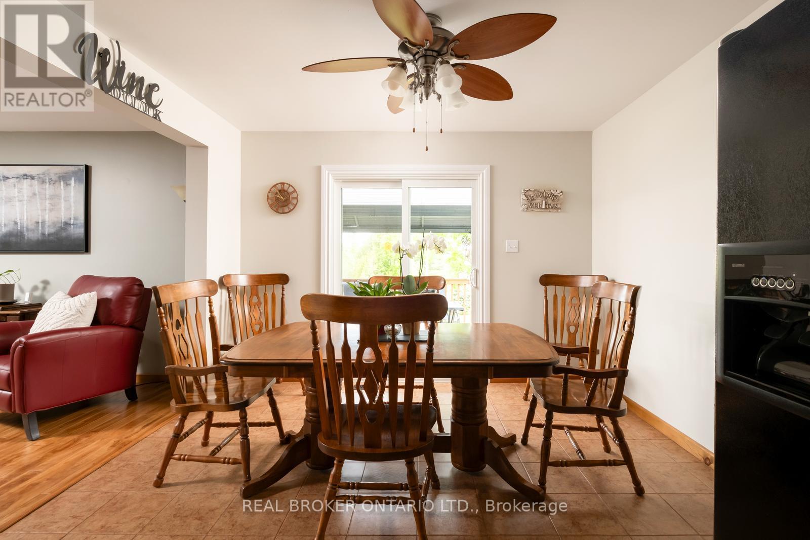 1743 Barton Drive, Selwyn, Ontario  K0L 2H0 - Photo 8 - X12364683