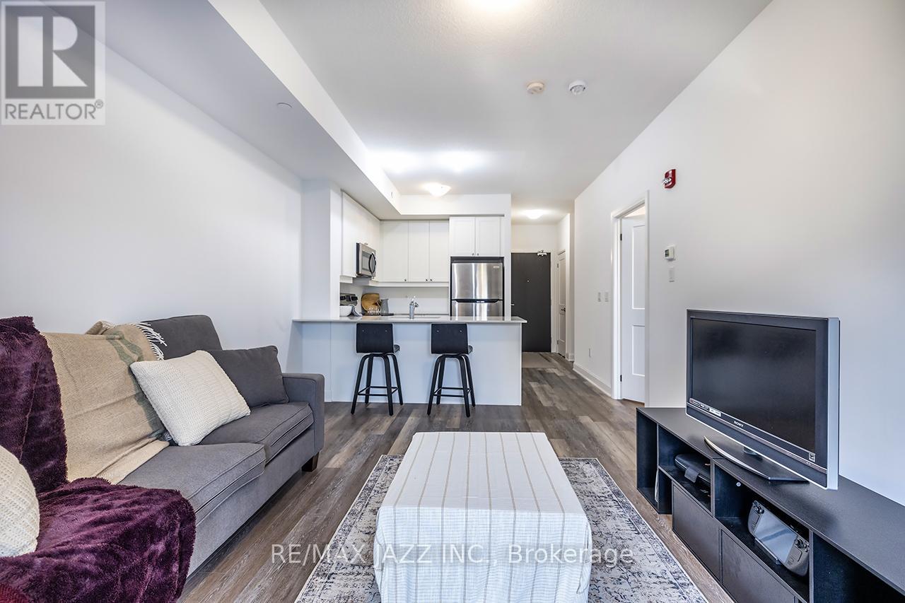 126 - 50 Lakebreeze Drive, Clarington (Newcastle), Ontario  L1B 0V9 - Photo 10 - E12364926