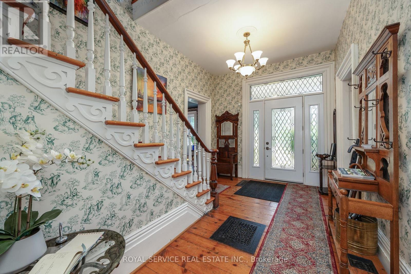 60 King Street W, Cavan Monaghan (Millbrook Village), Ontario  L0A 1G0 - Photo 6 - X12364978