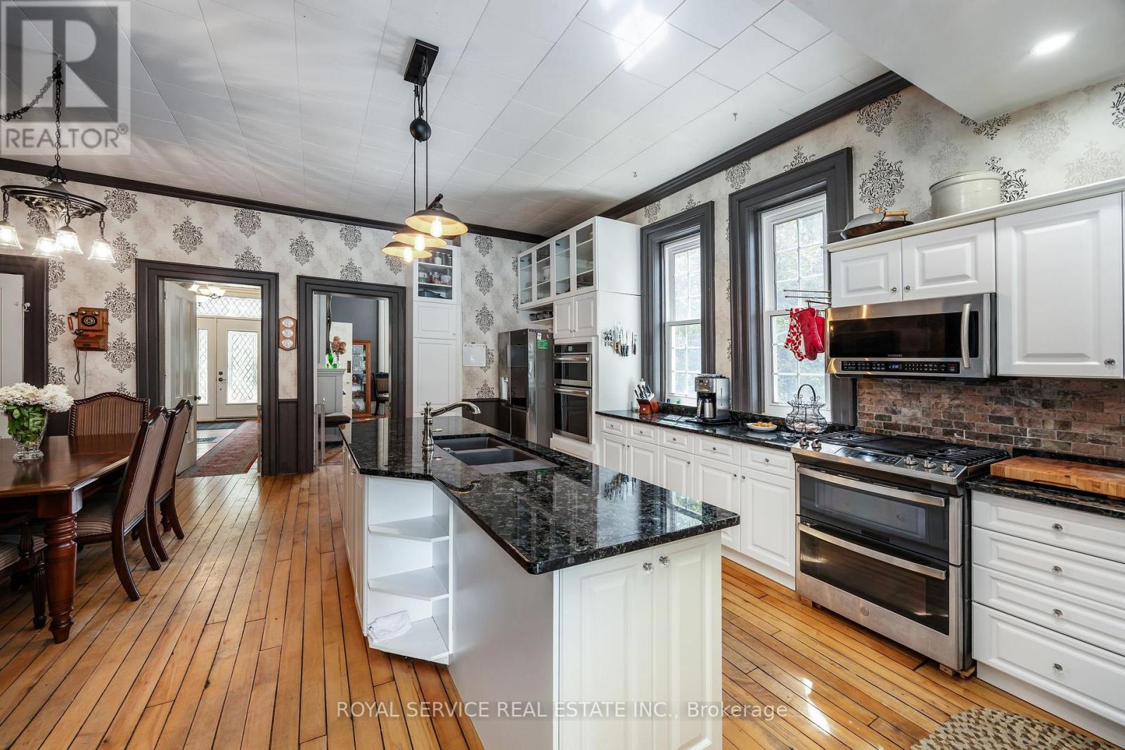 60 King Street W, Cavan Monaghan (Millbrook Village), Ontario  L0A 1G0 - Photo 8 - X12364978