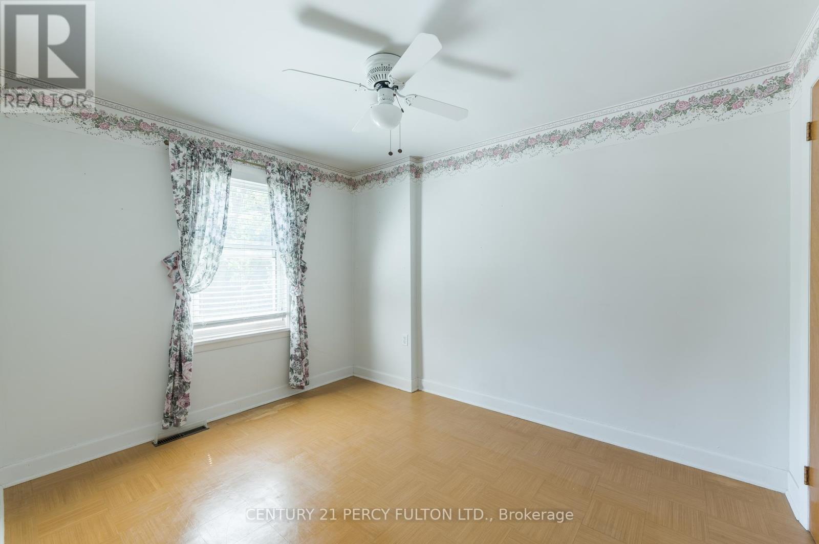 111 Short Avenue, Kawartha Lakes (Lindsay), Ontario  K9V 1J7 - Photo 27 - X12364839