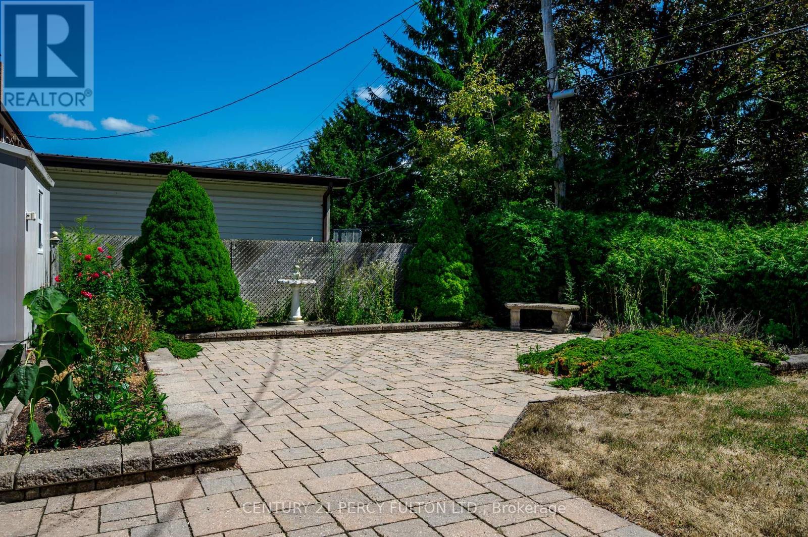 111 Short Avenue, Kawartha Lakes (Lindsay), Ontario  K9V 1J7 - Photo 42 - X12364839