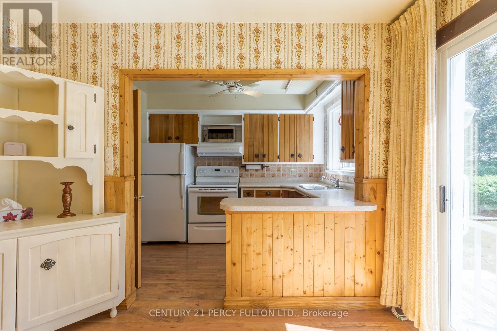 111 Short Avenue, Kawartha Lakes (Lindsay), Ontario  K9V 1J7 - Photo 7 - X12364839