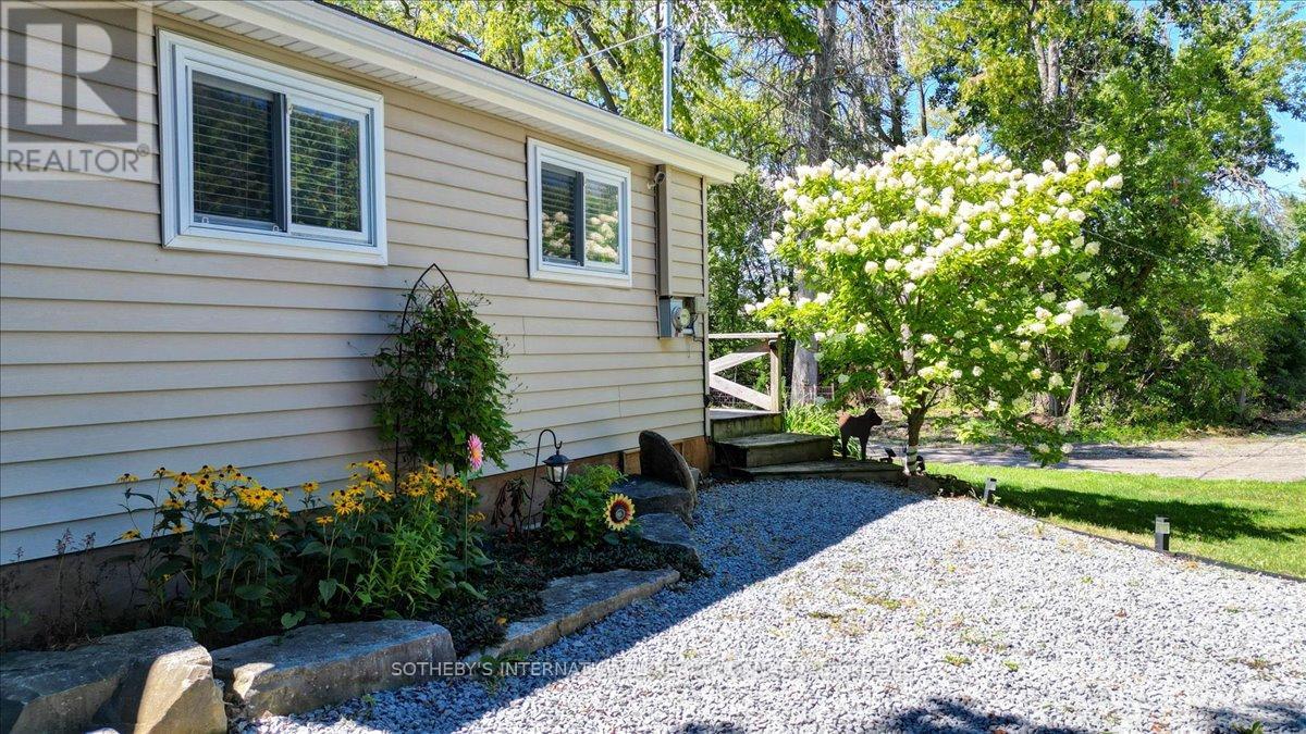 34 Bradley Bay Road, Trent Hills, Ontario  K0L 1L0 - Photo 6 - X12365003