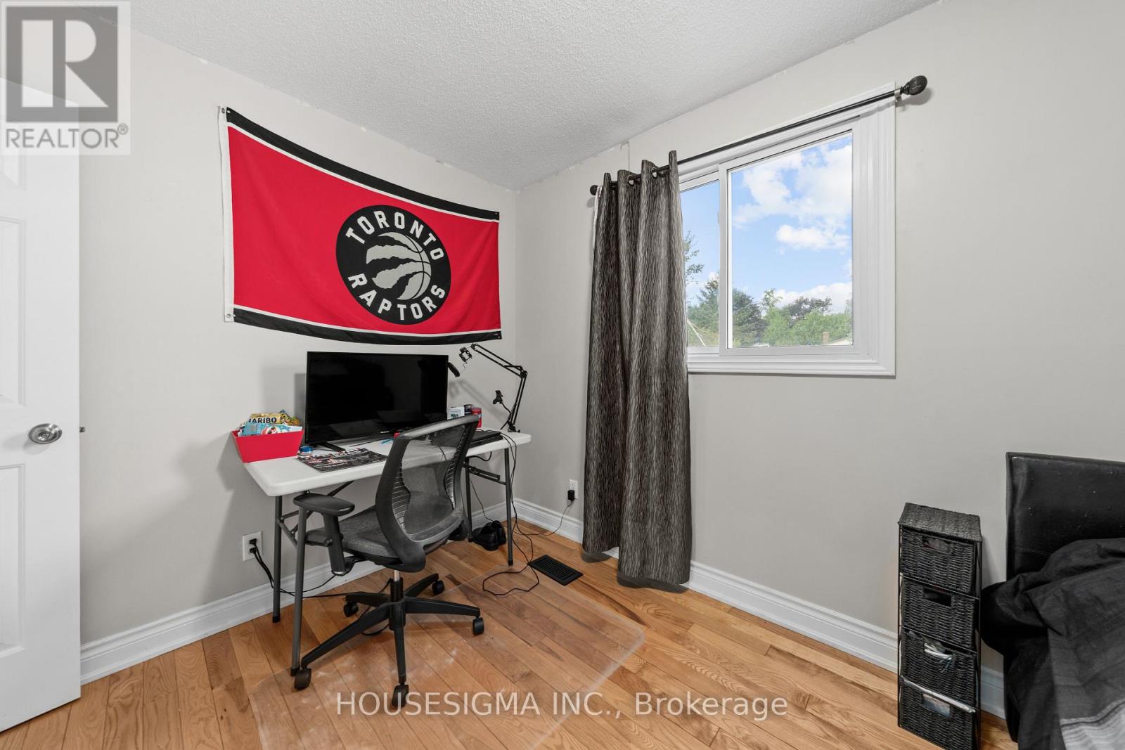 925 Blue Jay Street, Cavan Monaghan (Cavan-Monaghan), Ontario  L0A 1C0 - Photo 28 - X12365097