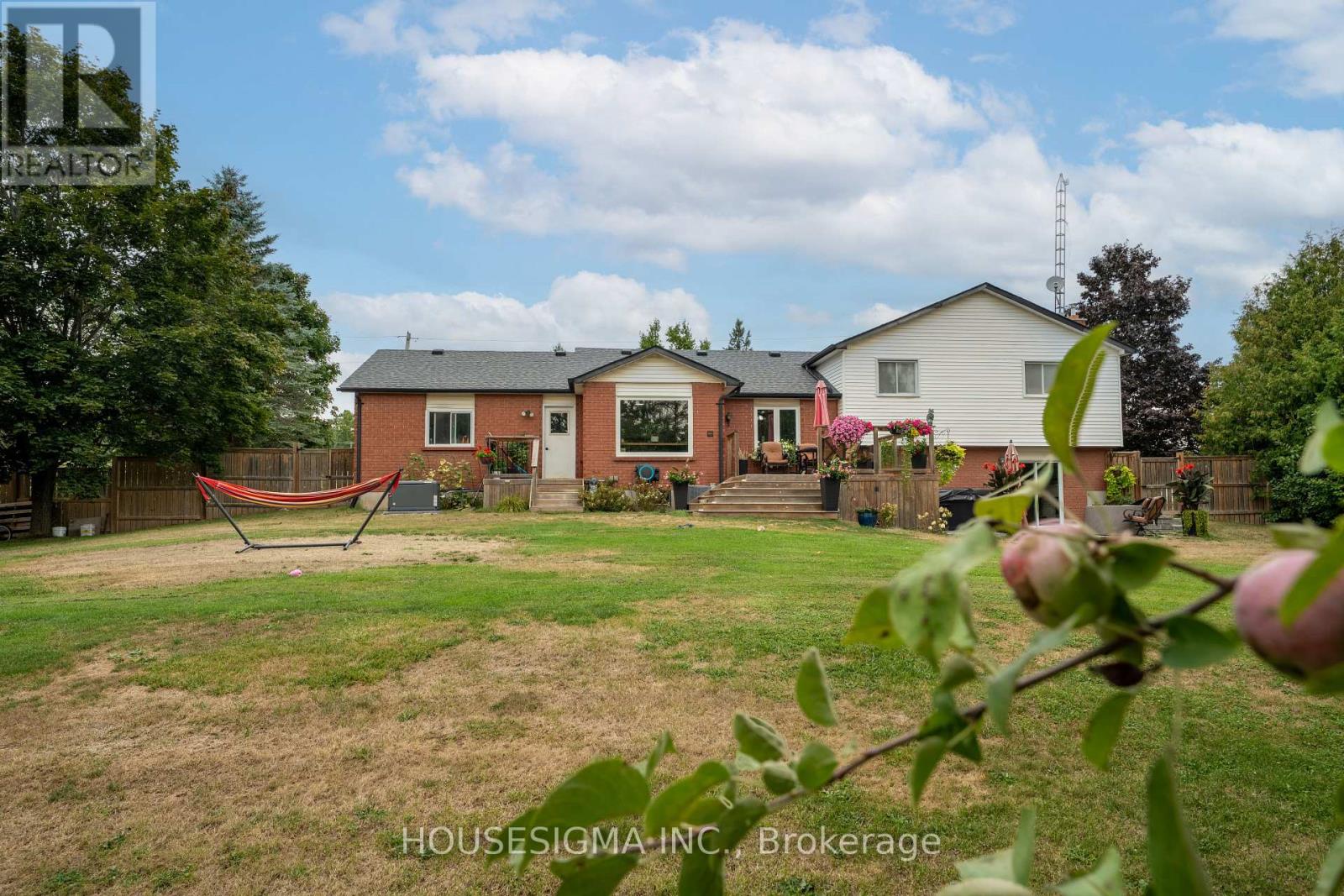 925 Blue Jay Street, Cavan Monaghan (Cavan-Monaghan), Ontario  L0A 1C0 - Photo 40 - X12365097
