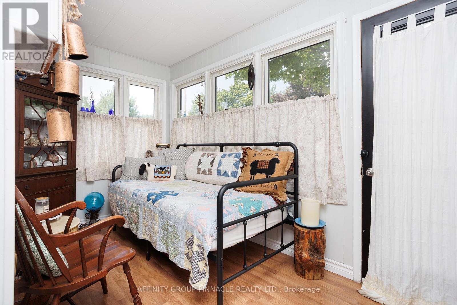 3 Duke Street, Kawartha Lakes (Lindsay), Ontario  K9V 2K5 - Photo 37 - X12365444