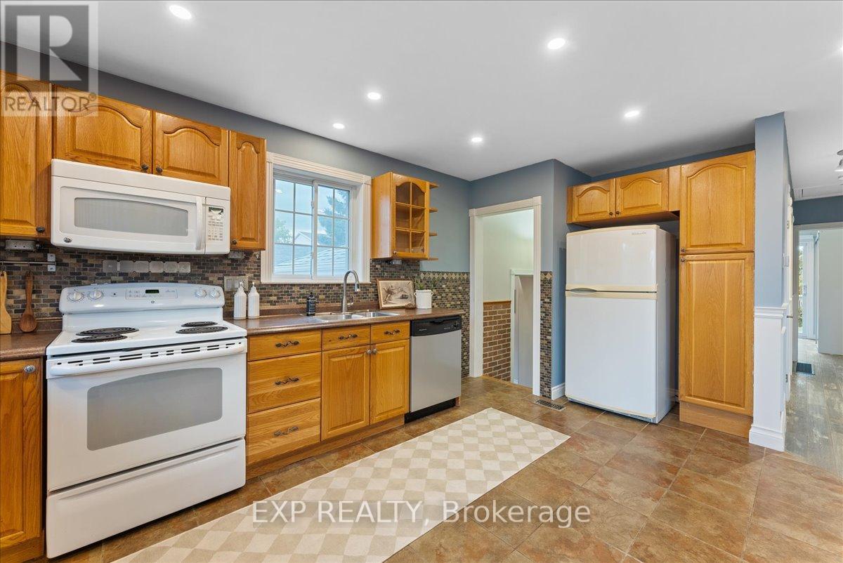 621 Orpington Road, Peterborough (Otonabee Ward 1), Ontario  K9J 4A5 - Photo 12 - X12365603