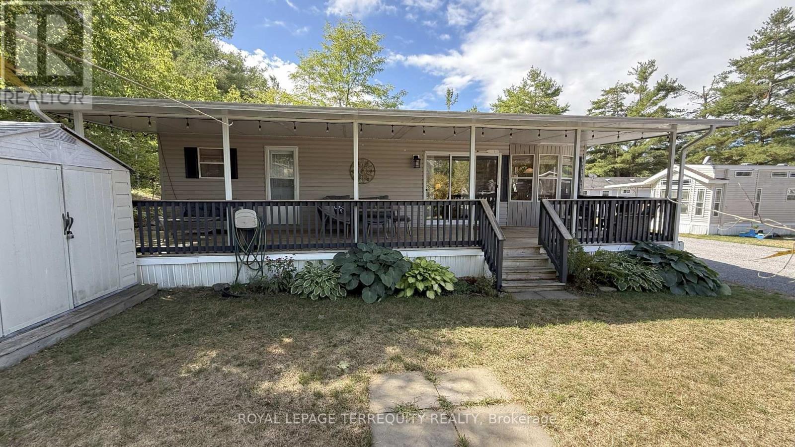 328 Rockview Road, Selwyn, Ontario  K0L 2H0 - Photo 1 - X12365904