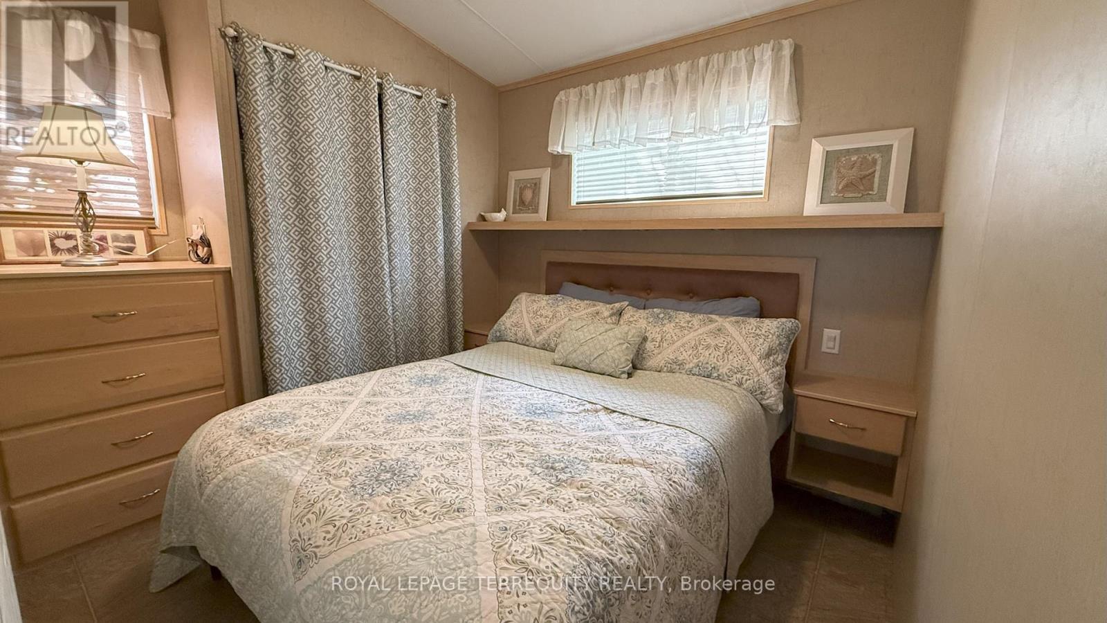 328 Rockview Road, Selwyn, Ontario  K0L 2H0 - Photo 14 - X12365904