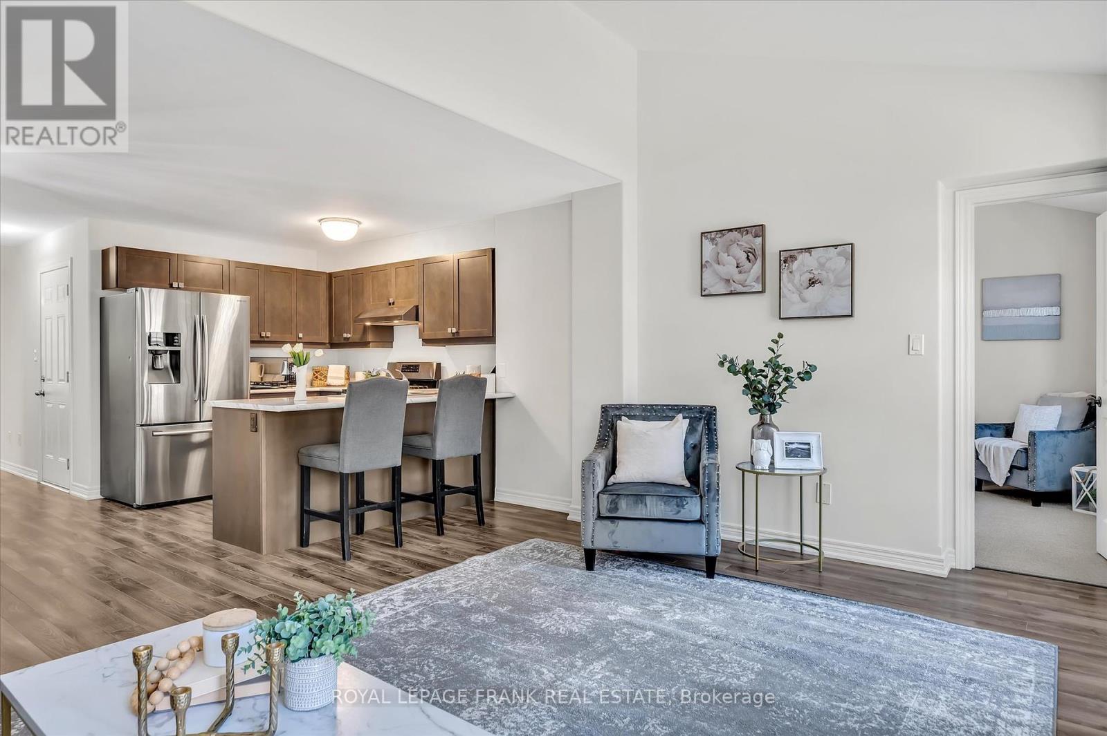 562 Grange Way, Peterborough (Northcrest Ward 5), Ontario  K9H 0G5 - Photo 17 - X12366157