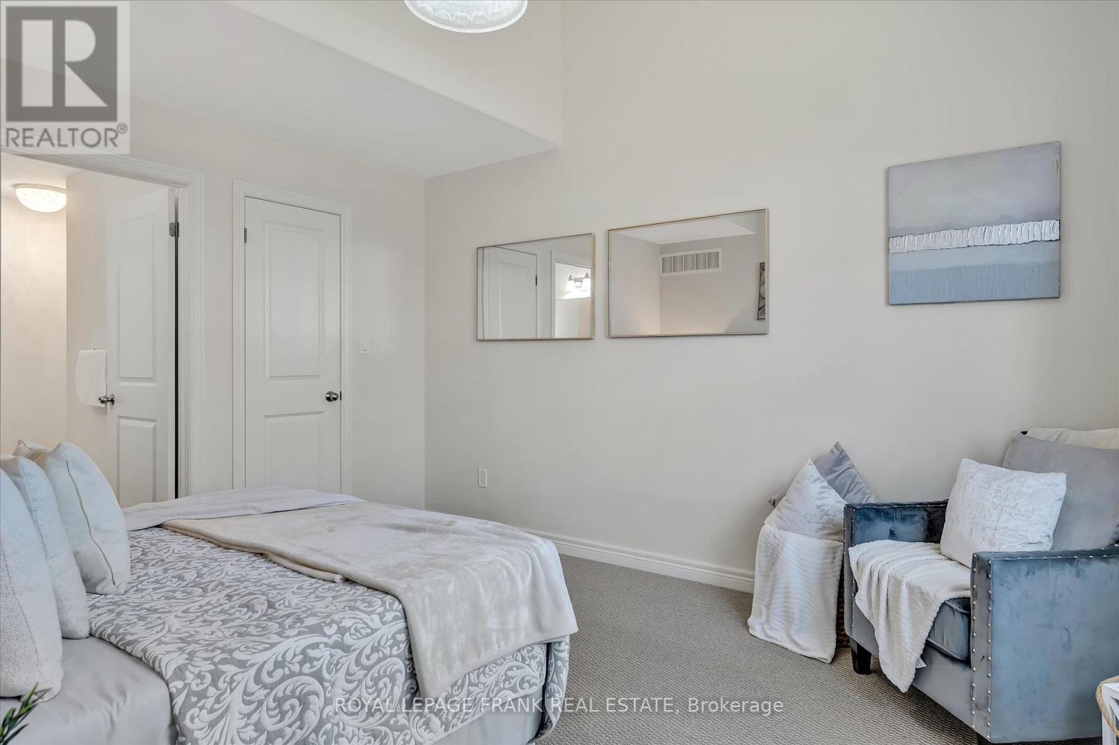 562 Grange Way, Peterborough (Northcrest Ward 5), Ontario  K9H 0G5 - Photo 23 - X12366157