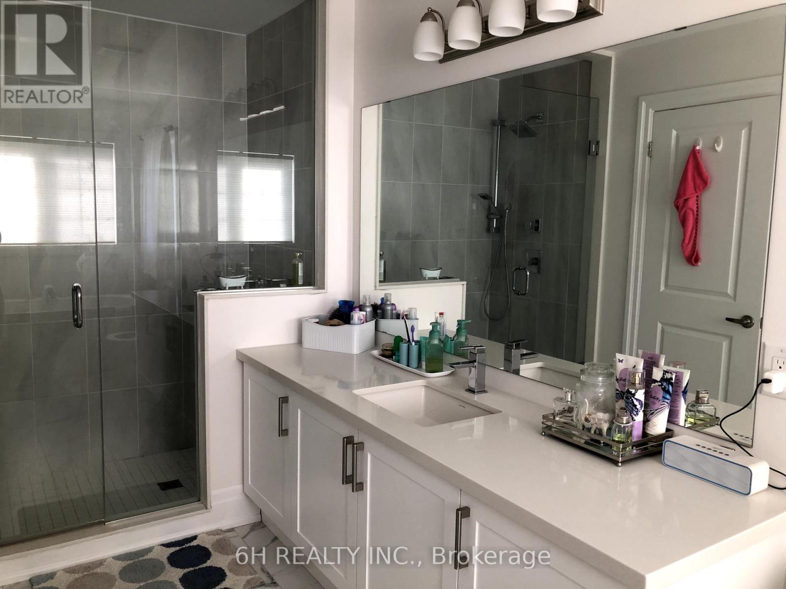 14 Ferinridge Heights, Cavan Monaghan (Cavan Twp), Ontario  L0A 1G0 - Photo 13 - X12366381