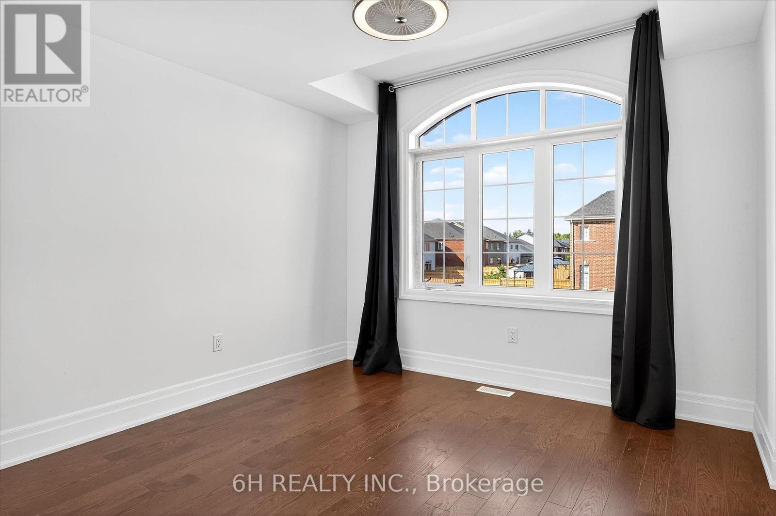 14 Fernridge Heights, Cavan Monaghan (Cavan Twp), Ontario  L0A 1G0 - Photo 32 - X12366381