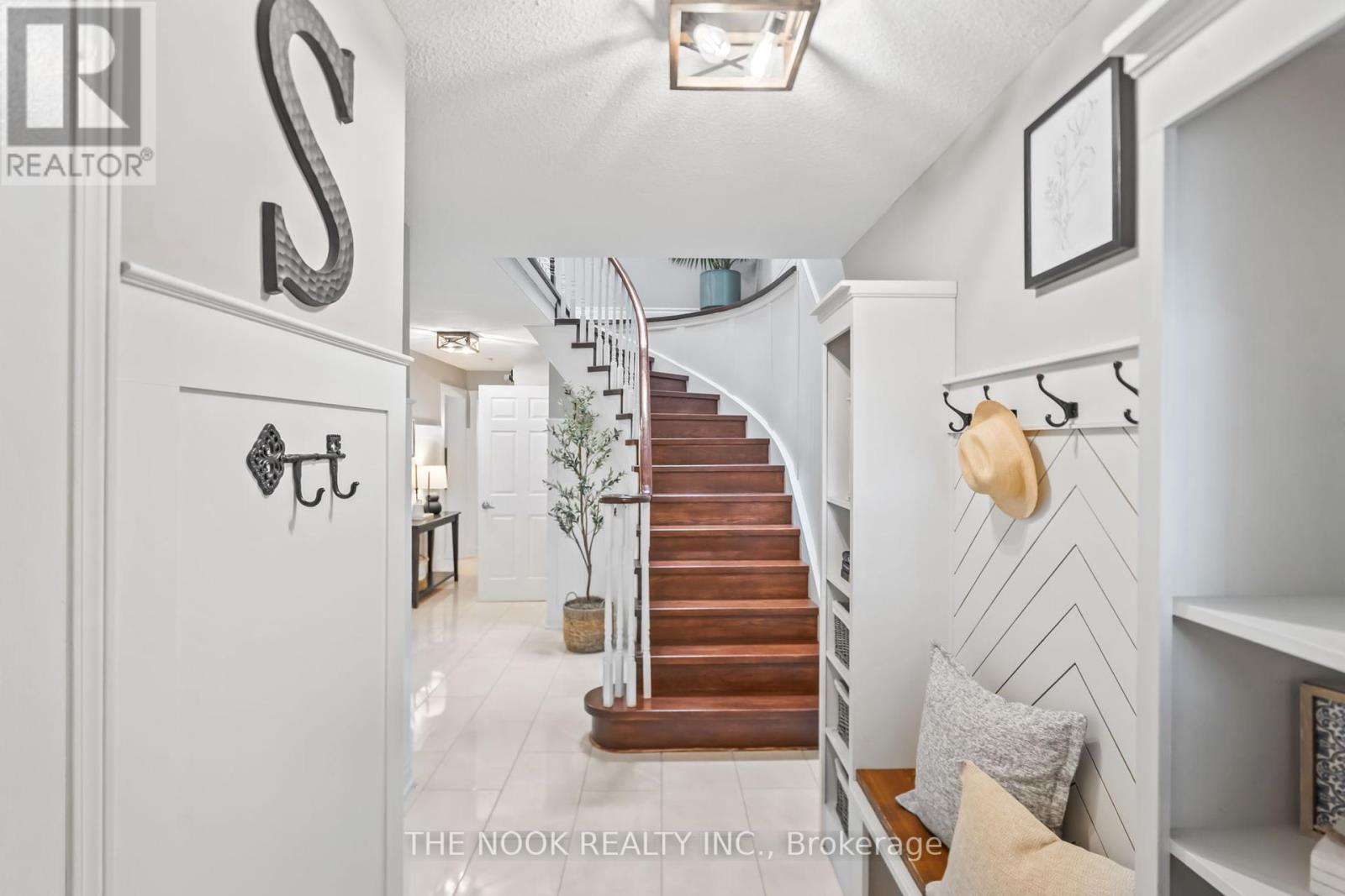 6 Stanford Crescent, Clarington (Newcastle), Ontario  L1B 1G1 - Photo 6 - E12366575
