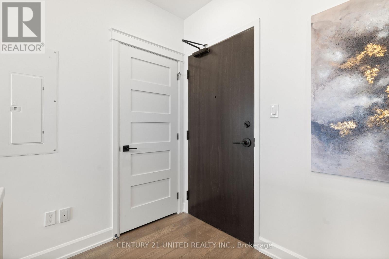 605 - 195 Hunter Street E, Peterborough (Ashburnham Ward 4), Ontario  K9H 1G9 - Photo 2 - X12366544