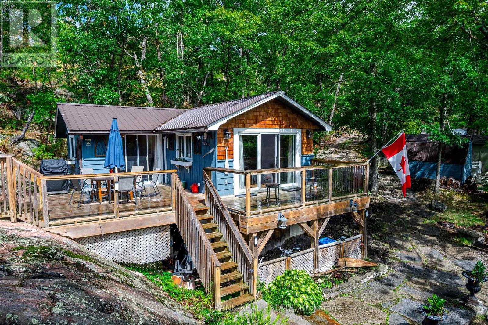 3571 Harbour Point Lane, Selwyn, Ontario  K0L 2H0 - Photo 1 - X12366601