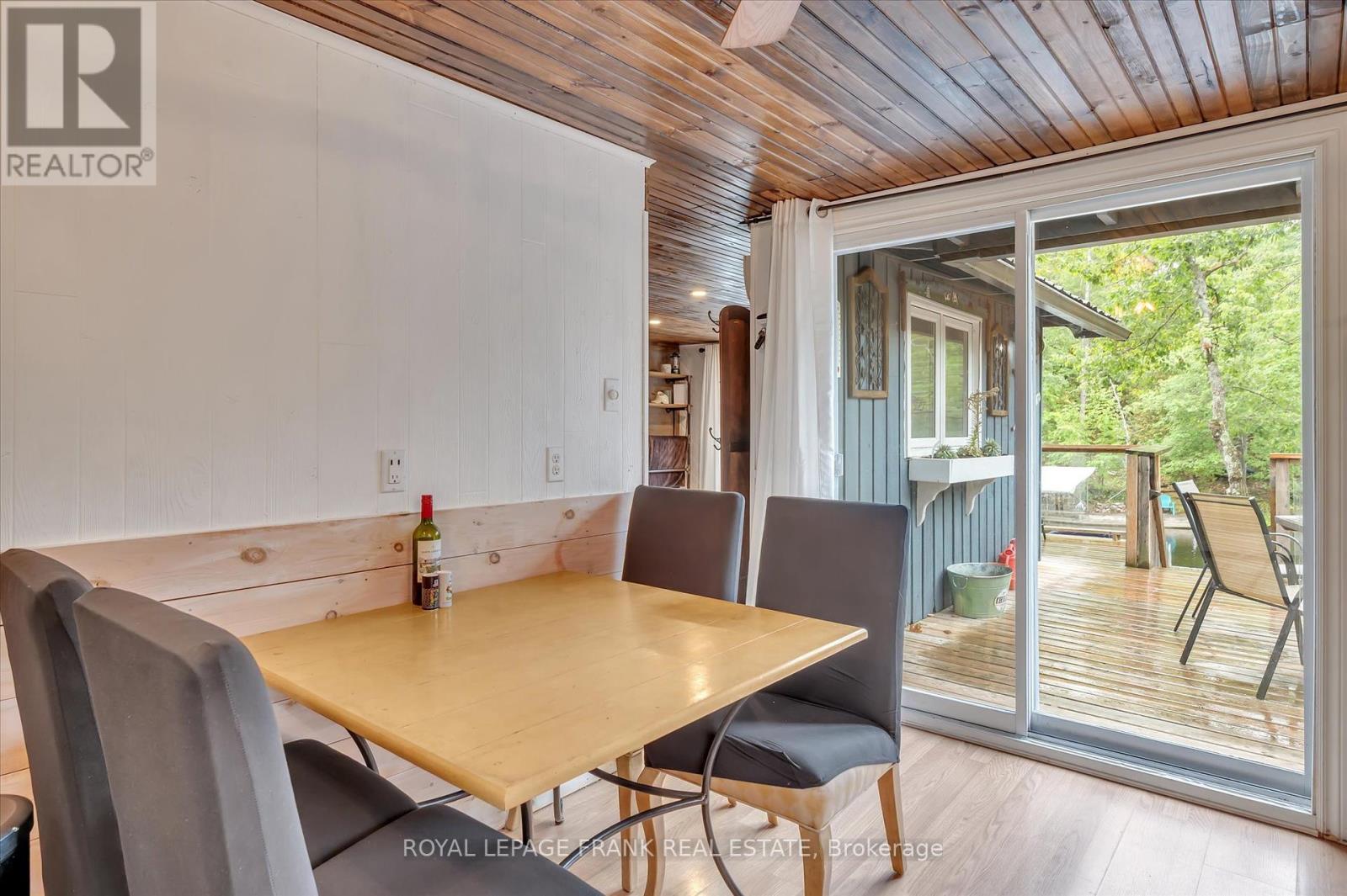 3571 Harbour Point Lane, Selwyn, Ontario  K0L 2H0 - Photo 14 - X12366601