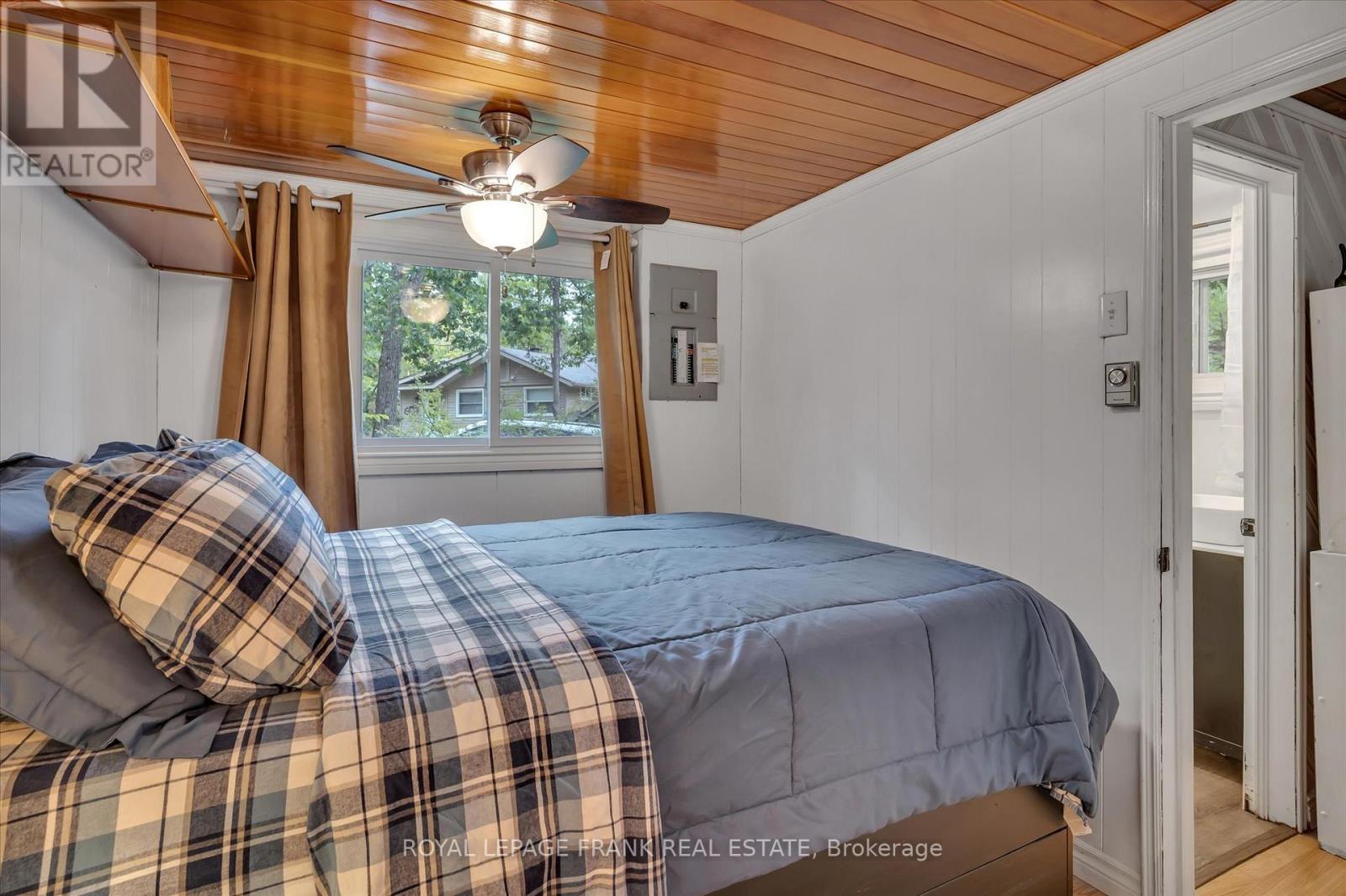 3571 Harbour Point Lane, Selwyn, Ontario  K0L 2H0 - Photo 22 - X12366601