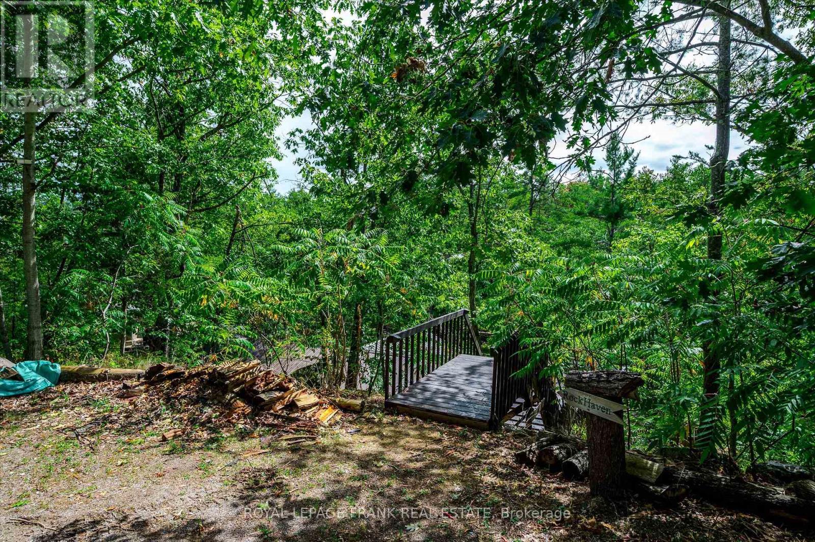 3571 Harbour Point Lane, Selwyn, Ontario  K0L 2H0 - Photo 36 - X12366601