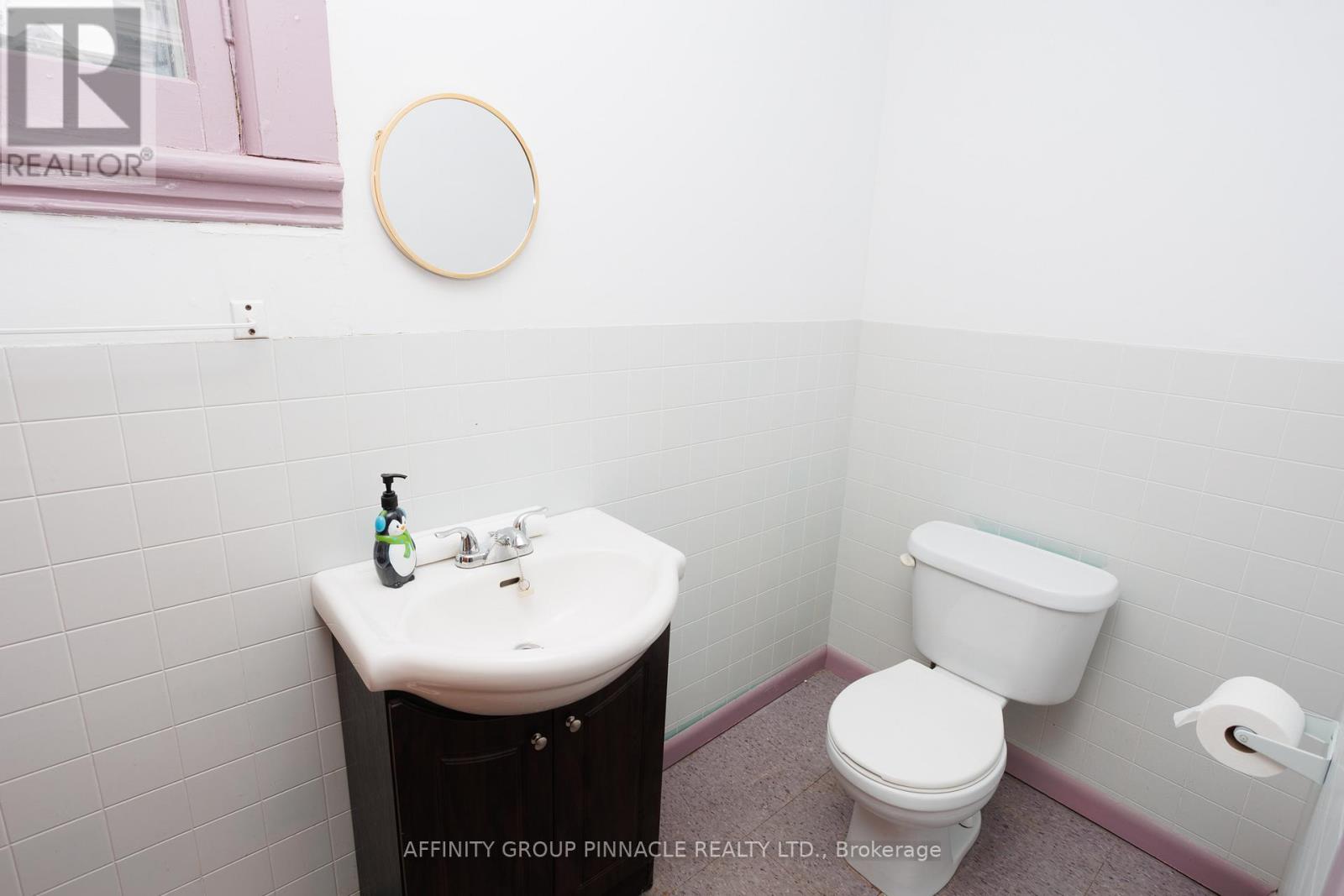 221 Kent Street W, Kawartha Lakes (Lindsay), Ontario  K9V 2Z1 - Photo 22 - X12366640