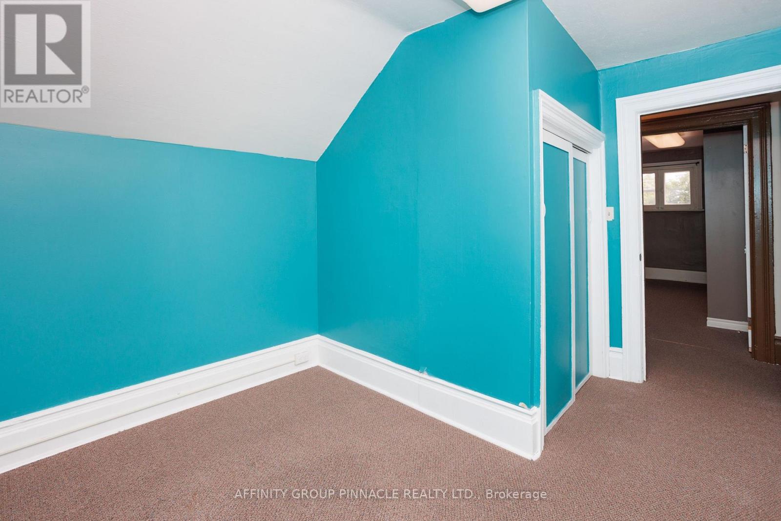 221 Kent Street W, Kawartha Lakes (Lindsay), Ontario  K9V 2Z1 - Photo 36 - X12366642
