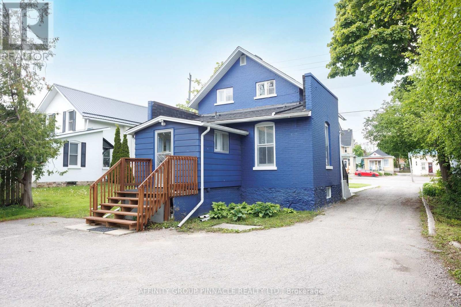 221 Kent Street W, Kawartha Lakes (Lindsay), Ontario  K9V 2Z1 - Photo 7 - X12366642