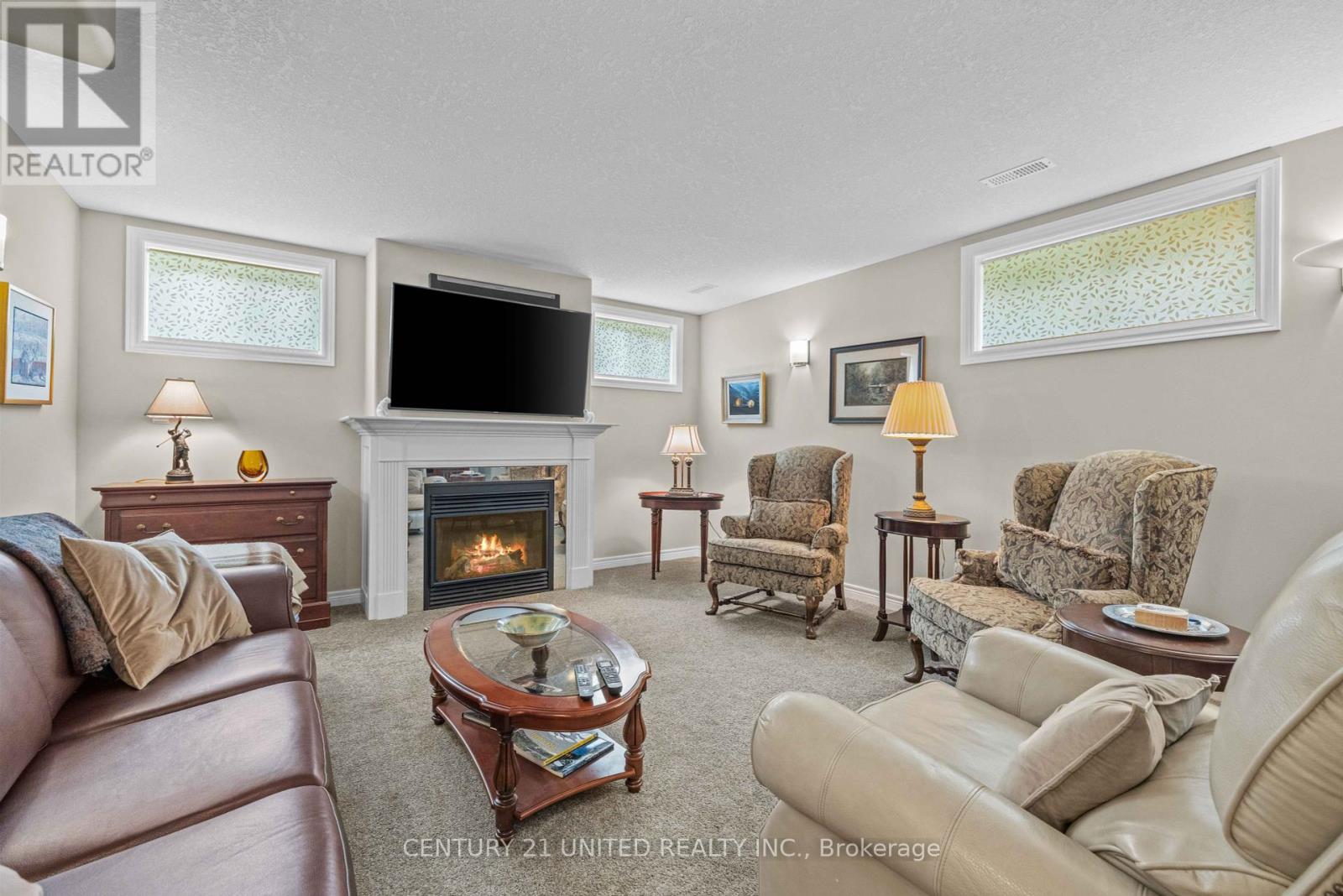 160 - 301 Carnegie Avenue, Peterborough (Northcrest Ward 5), Ontario  K9L 0E9 - Photo 20 - X12366899