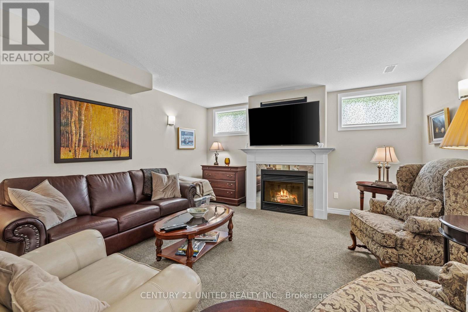 160 - 301 Carnegie Avenue, Peterborough (Northcrest Ward 5), Ontario  K9L 0E9 - Photo 21 - X12366899
