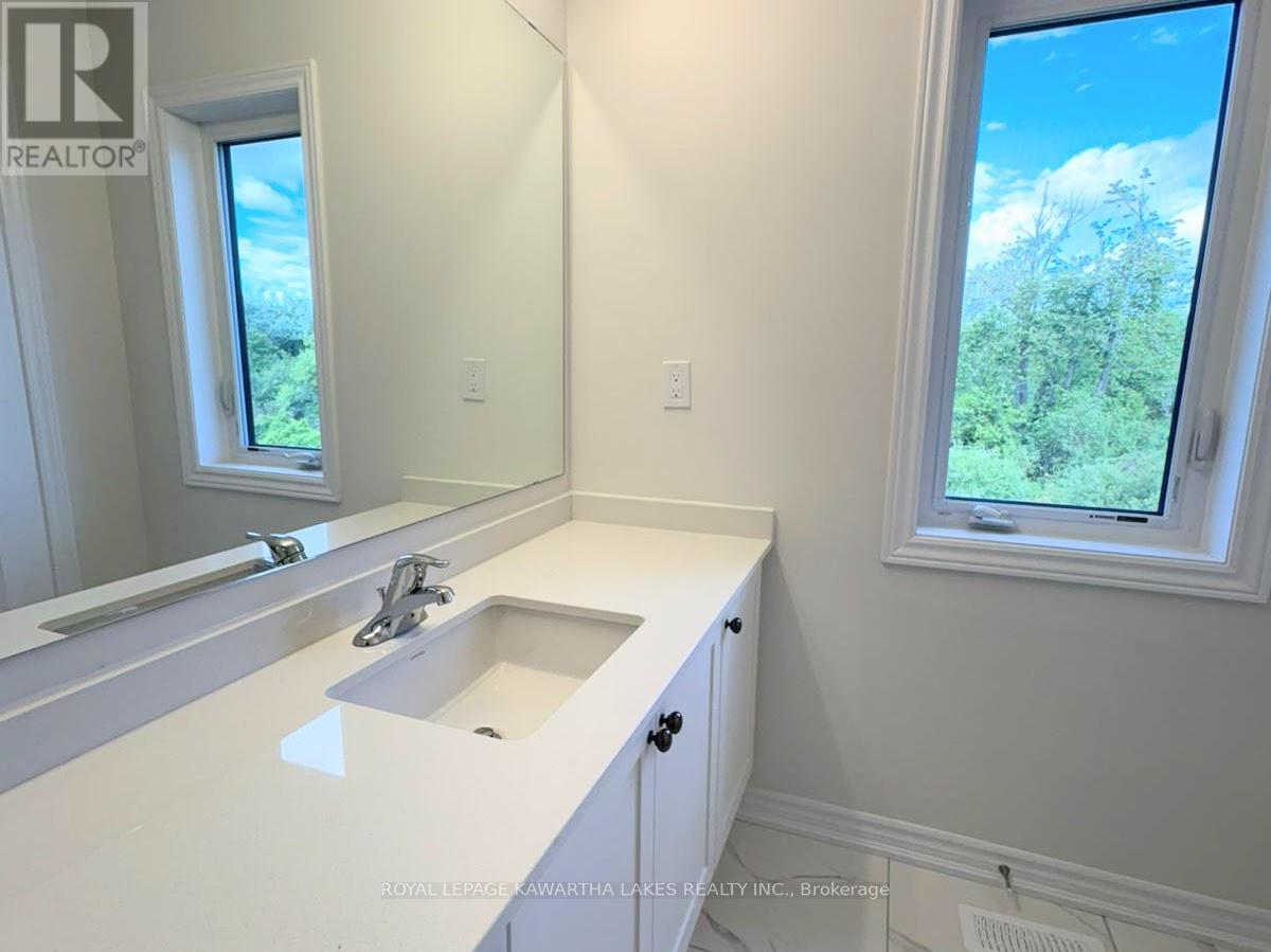 27 Hickey Lane, Kawartha Lakes (Lindsay), Ontario  K9V 0T3 - Photo 19 - X12367987