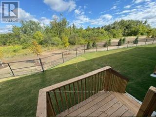 27 Hickey Lane, Kawartha Lakes (Lindsay), Ontario  K9V 0T3 - Photo 8 - X12367987